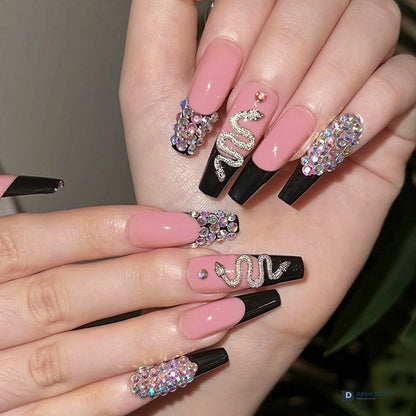 Diamond Snake Press-On Nails 24 PCS — Edgy Bold Nail Art Set, Short Length At-Home Manicure